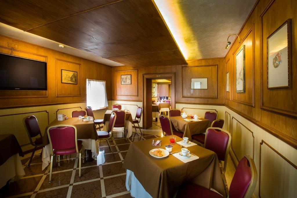 Hotel Camerlengo Corridonia Eksteriør bilde
